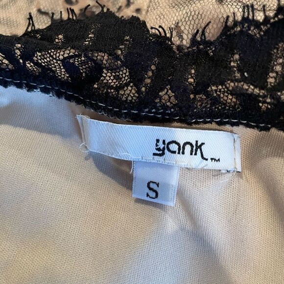 Yank Camisole with lace overlay Size Small - Picture 3 of 8